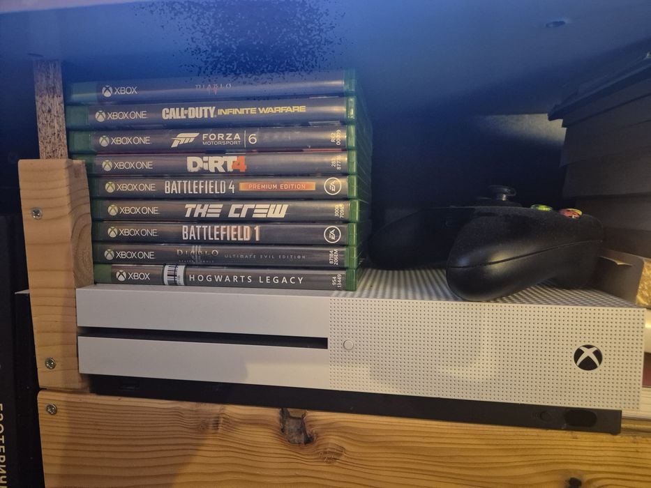 Конзола Xbox one s