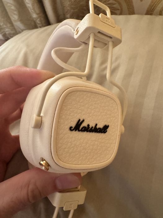 Marshall Major V Бежевый