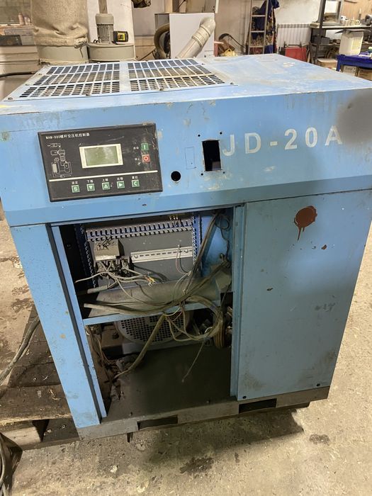 Продаю винтовой компрессор