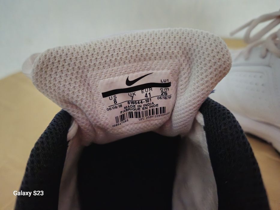 Нови маратонки Nike.Естествена кожа.