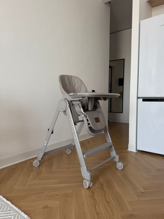 Продам детский стол для кормления