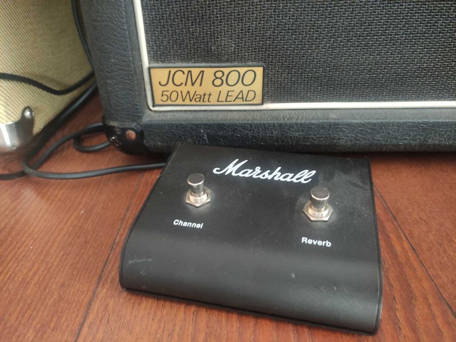 Marshall JCM 800