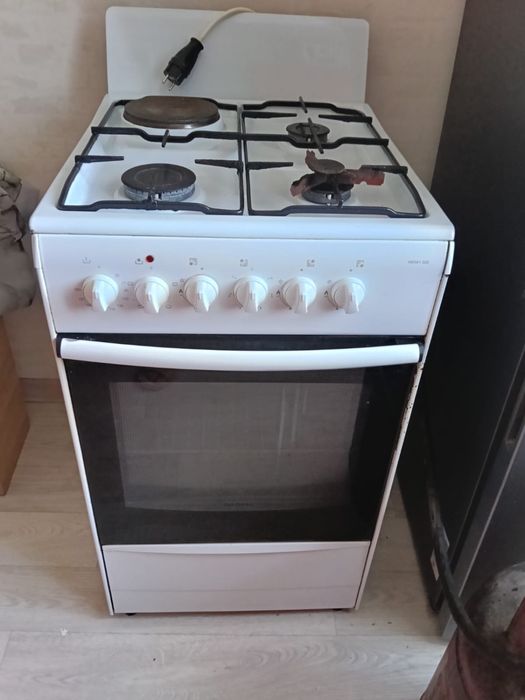 Продаю плиту газовую