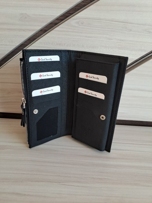 Мъжки  спортно- елегантен портфейл