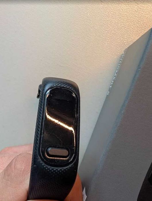 Garmin Vivosmart 5 HR Black (Large) - Utilizată 1 luna, Garanție 2 ani - cu folie pe ecran