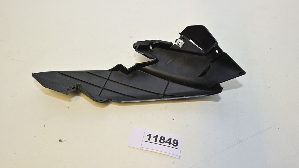 Carena Inferioara Far Dreapta Yamaha MT09 / Tracer 2014 - 2024