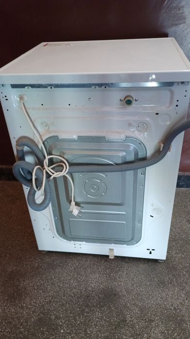 Пералня LG direct drive 7 kg модел F1091QD на части.