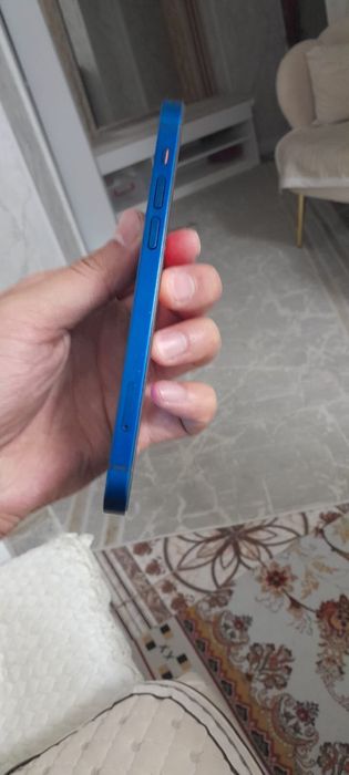 Продам Iphone 12