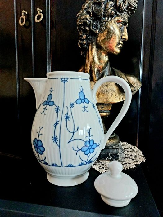 Красив лот за кафе