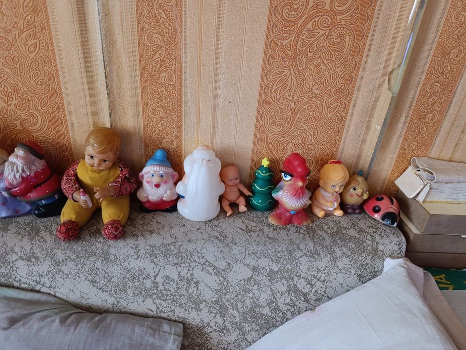Ёлочные игрушки ,  резиновые , пластик , плюш  СССР