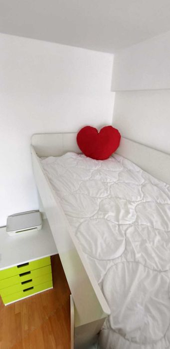Pat 90x200 cu birou si dulap integrat IKEA SMASTAD