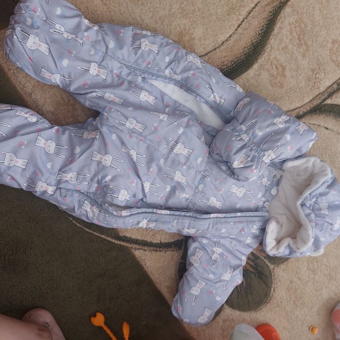 Комбинезон тёплый на 6-9мес