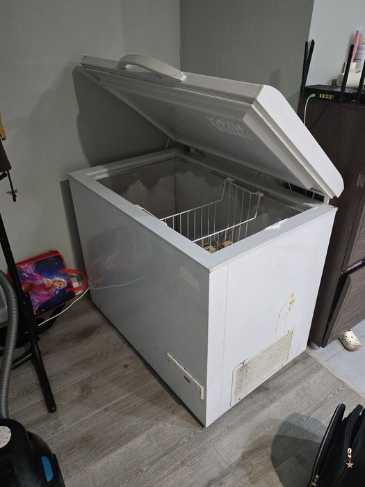 Срочно продам морозильник