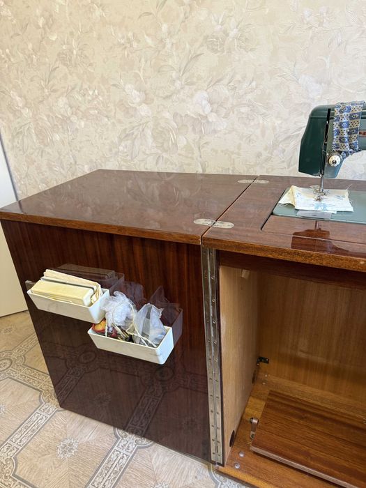 Швейная машинка Чайка-2