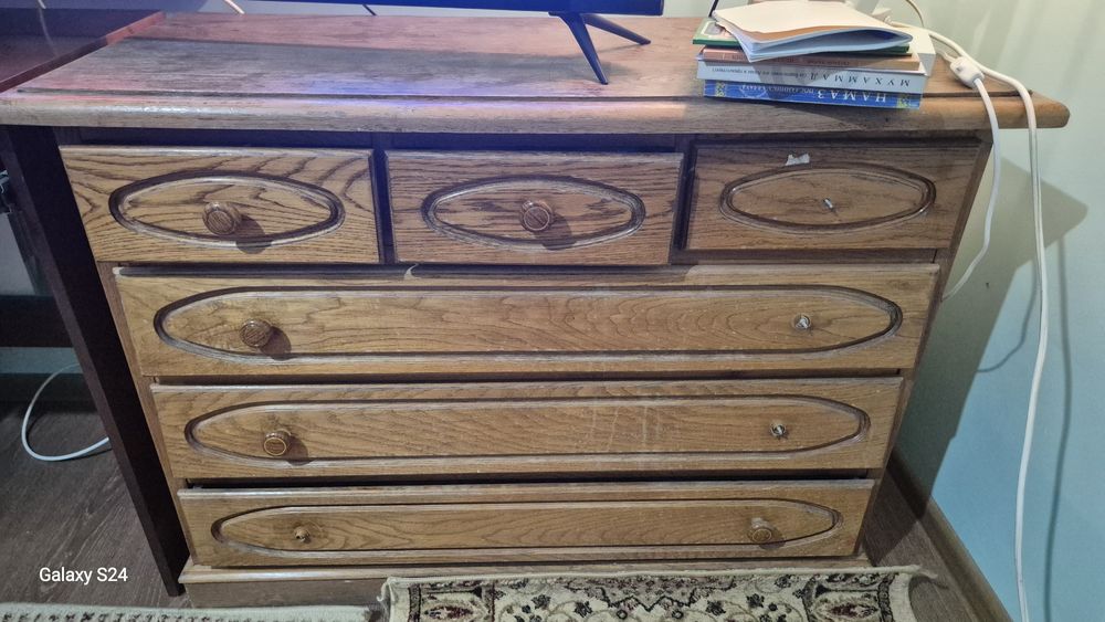 Винтажный румынский спальный гарнитур