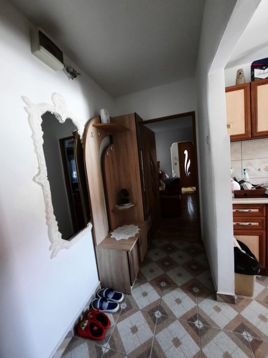 Apartament 2 camere semidecomandat – Moinești, jud. Bacău