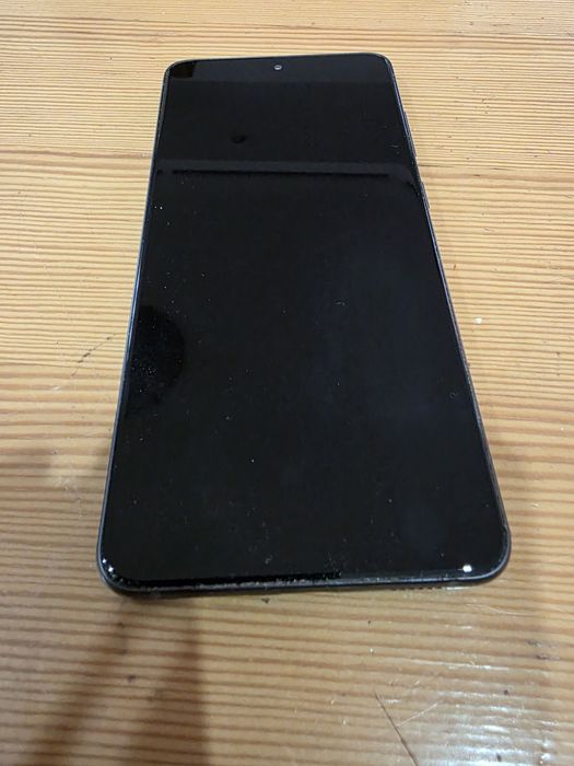 Vind Samsung S 21 fe,pret 800 lei,in stare foarte buna, fara zgirietur