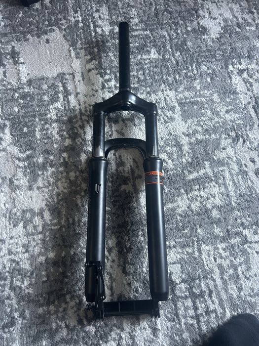 Furca pentru bicicleta mountain bike pt 26’