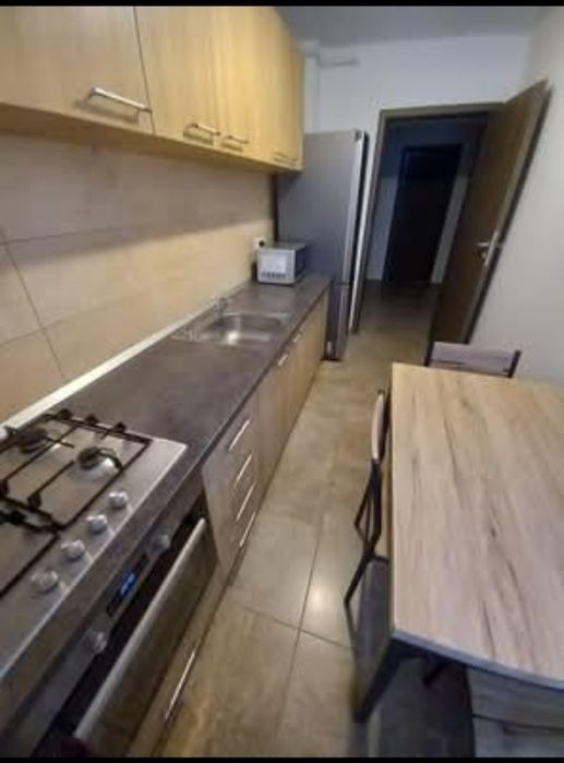 Inchiriez apartament 3 camere Militari Residence