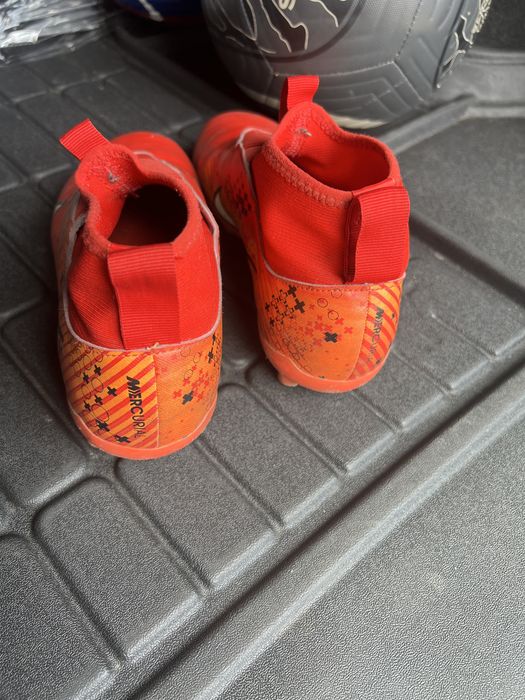 Детски футболни обувки Nike Air Zoom номер 36.5