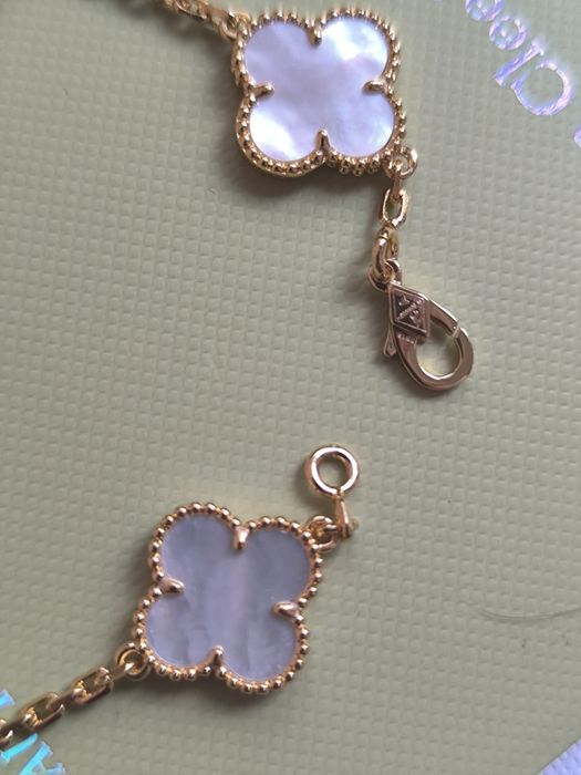 Дамска красива гривна