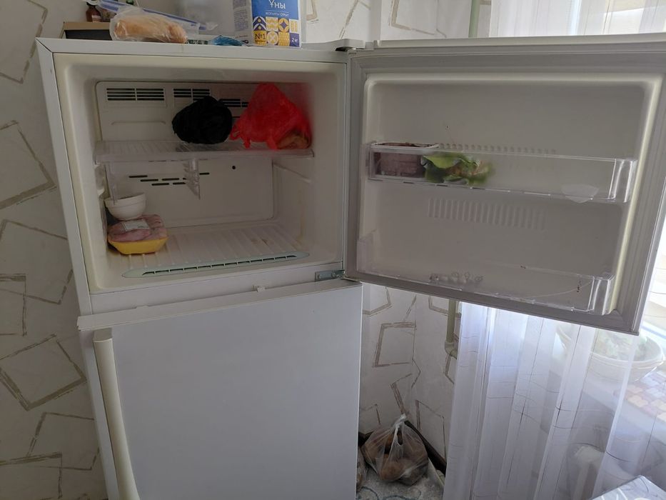 Продам холодильник