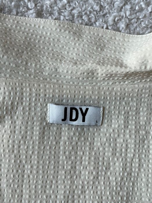 Бежова дамска риза JDY тип тениска, с яка, текстура, р-р L,4, маркова