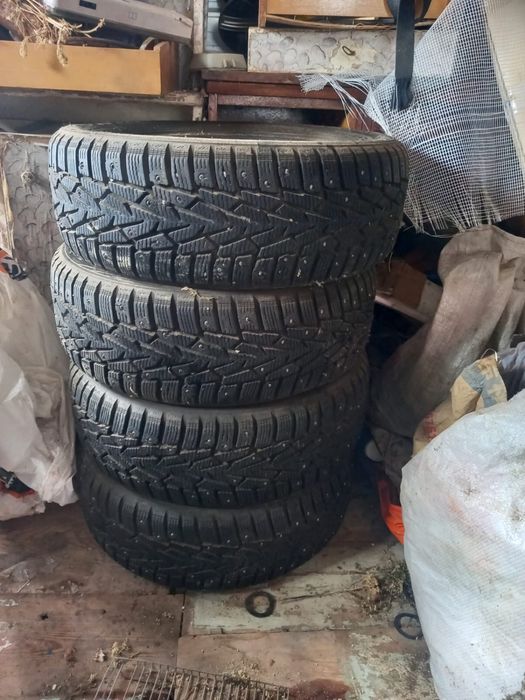 Продам зимние шины