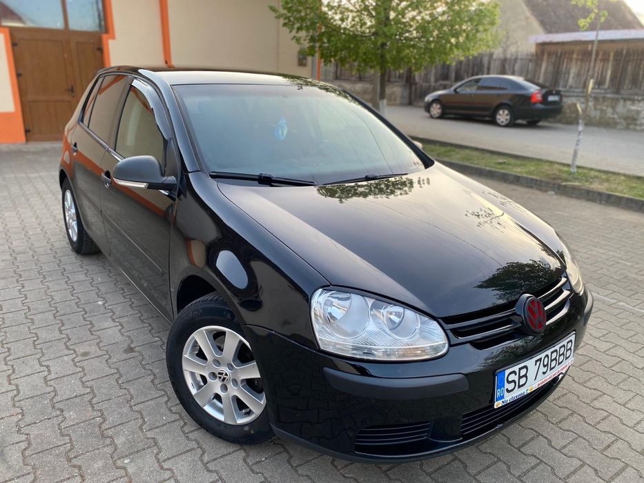 Volkswagen golf 5. 1.9 disel 2008  6+1 viteze