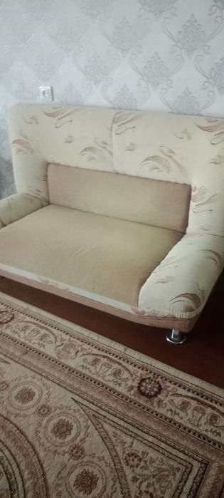 Продам диваны тройка