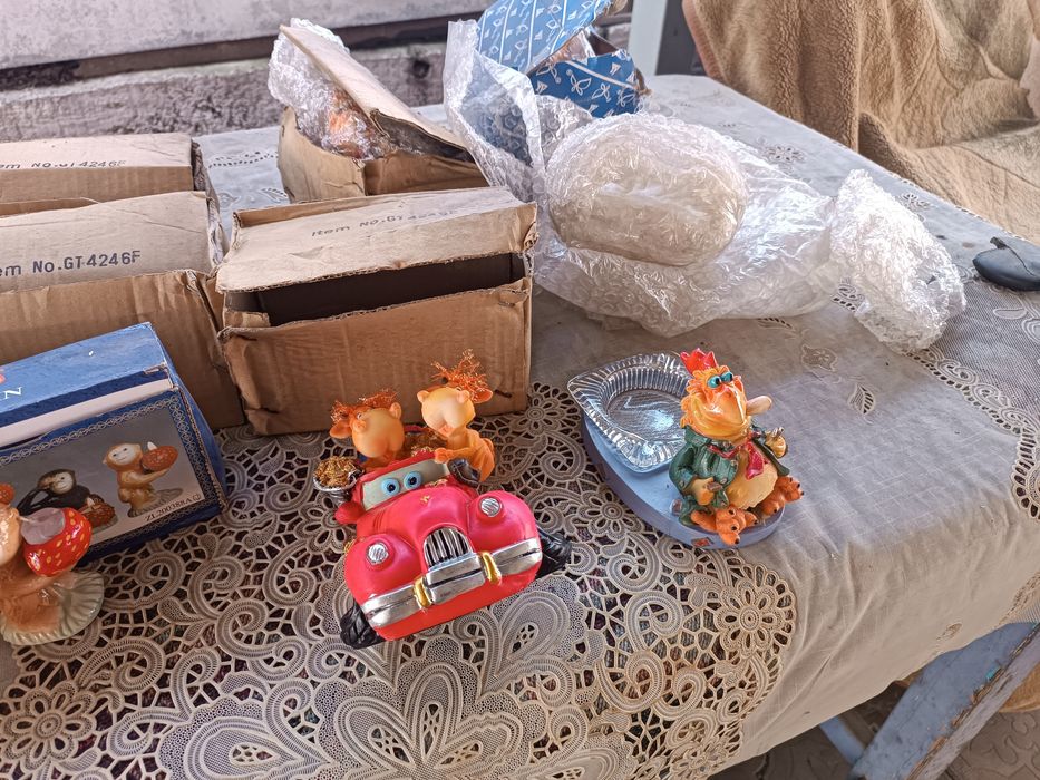 Продается сувениры в виде животных