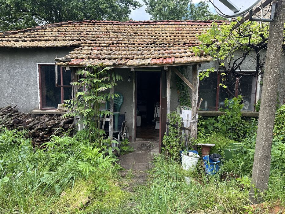 Продава се Къща Във Село Могила
