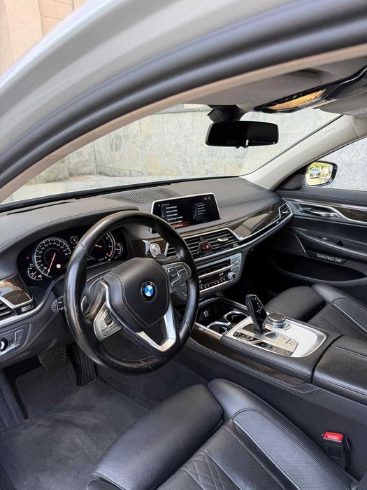 BMW 730Ld G12 Long | xDrive | Executive Lounge | Masaj | Faruri Laser