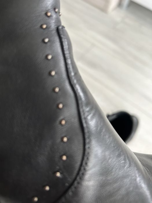 Botine negre din piele model deosebit Benvenuti marime 37
