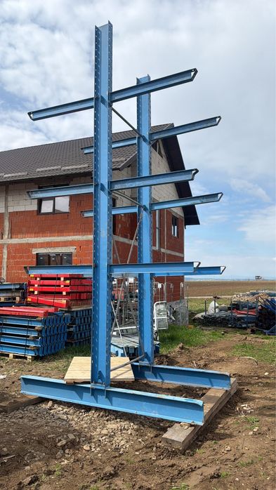 Rafturi metalice cantilever