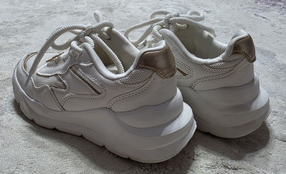 Sneakers DeeZee fete 34