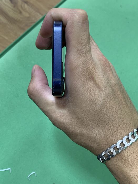 Продам iPhone 12 mini, 64 gb