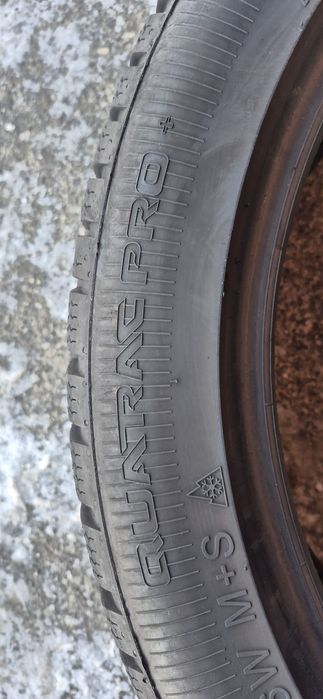 4 anvelope M+S Vredestein 225/45/19.Pretul este pe bucata.