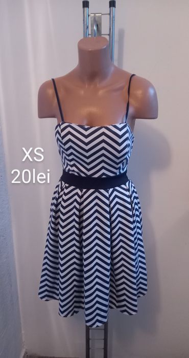 Lot marimea XS ,haine de firma!