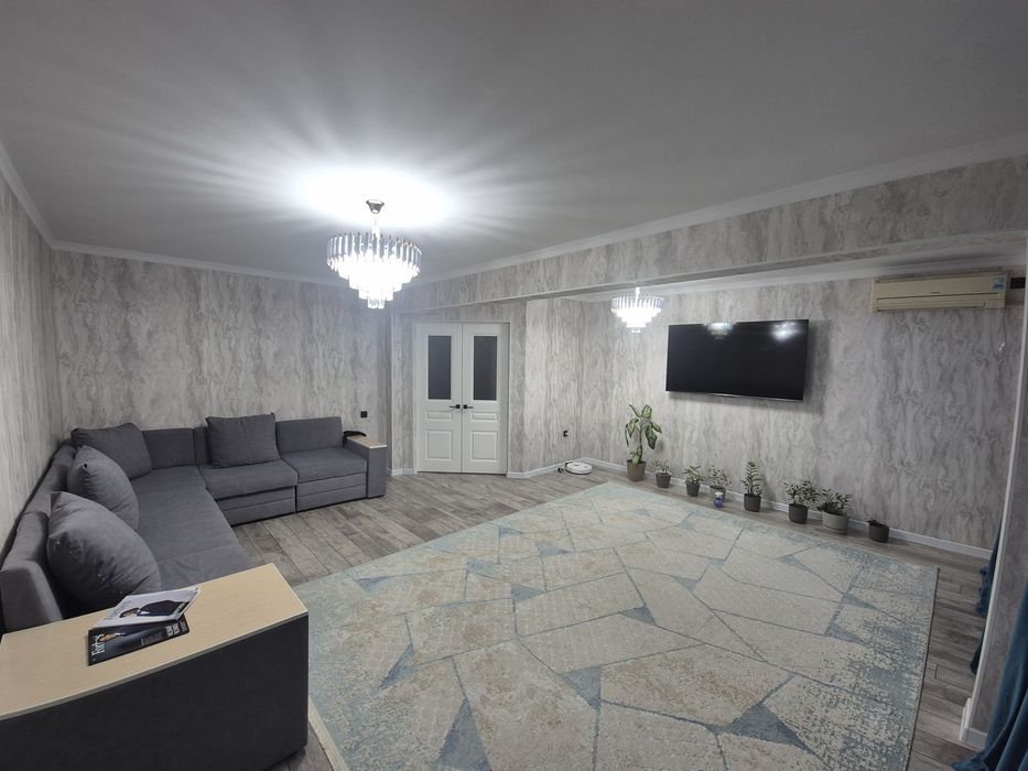 Продаю 2 комн квартиру