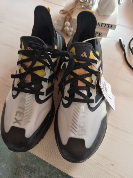 Adidas ULTRABOOST  43⅓