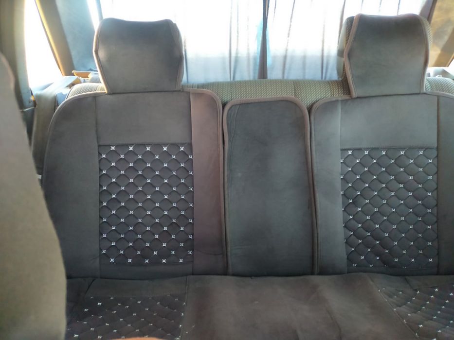 Продам срочно машину