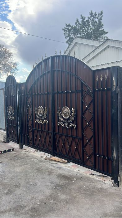 Продам ворота навес тапчан