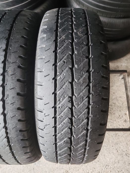 2 cauciucuri 215 60 17c