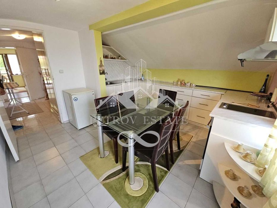 2 Етажа от къща с отлична локация във Велинград