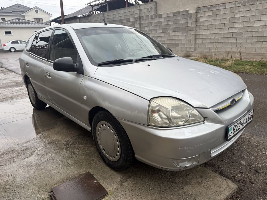 Kia Rio 2004  (универсал)