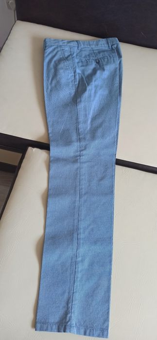 Pantaloni bărbătești