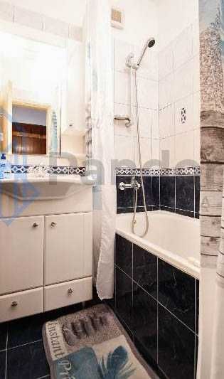 Дава се под наем Тристаен апартамент в София, Център - 100 кв.м за 599 € - Снимка #8