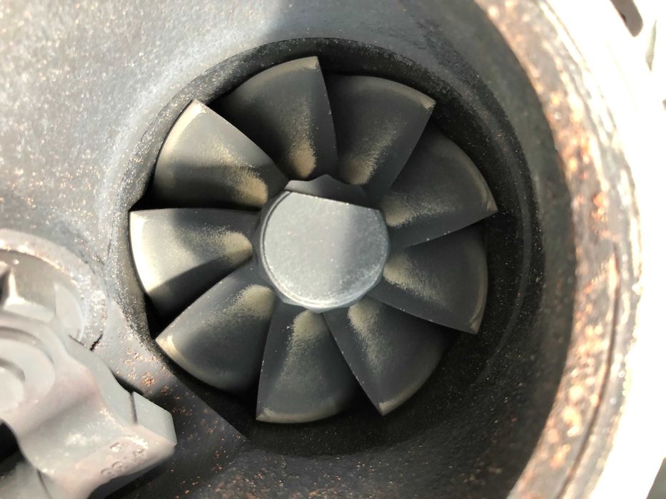 Turbina mare mica biturbo BMW F10,F01,X5 535d 4.0d 306cp N57