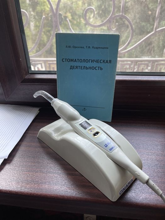Продается светодиодная лампа для стоматолога Гнатус